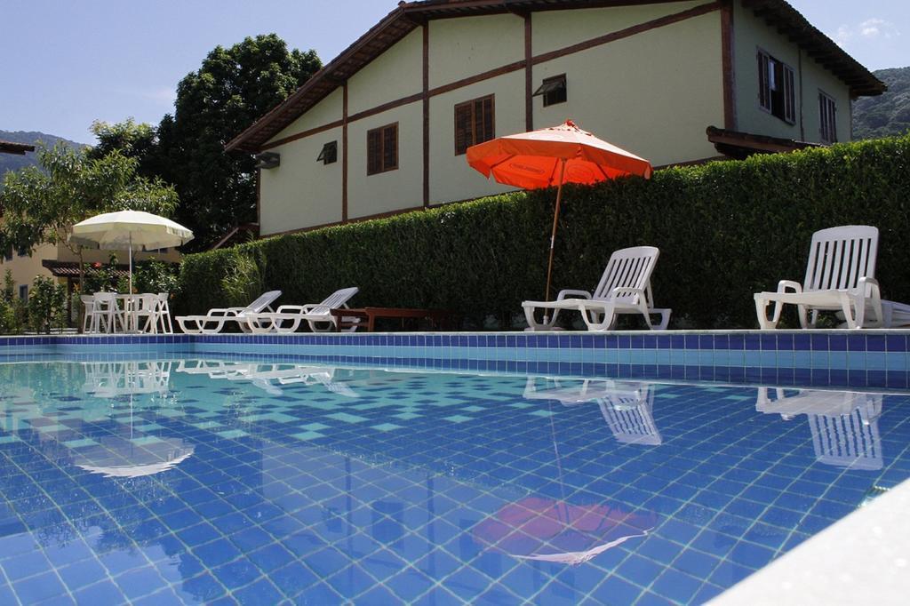 Casa Em Condominio Com Piscina Маресиас Екстериор снимка